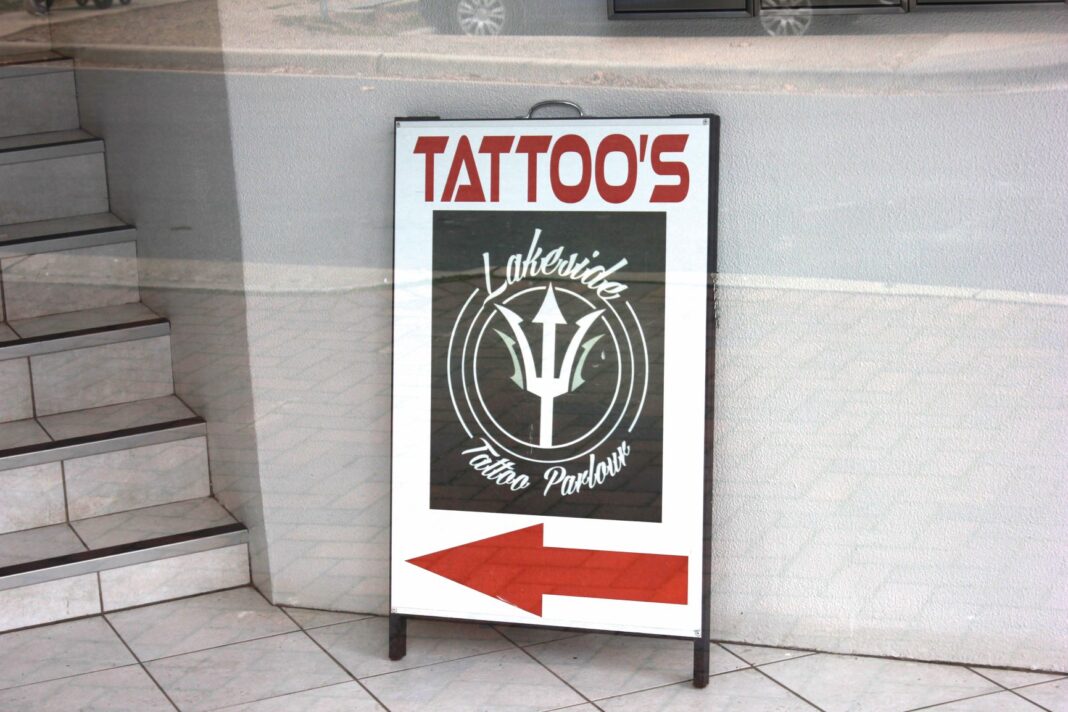 Lakeside Tattoo Parlour, Emu Bank, Belconnen