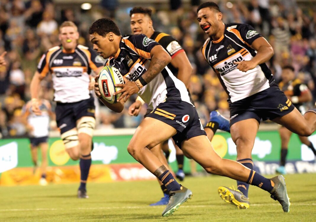 brumbies player about to score a try