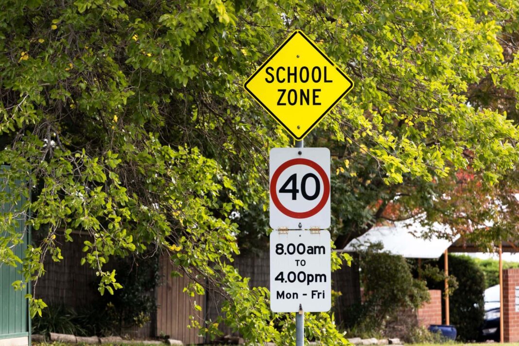 Canberra school zone showing a speed limit of 40km/h