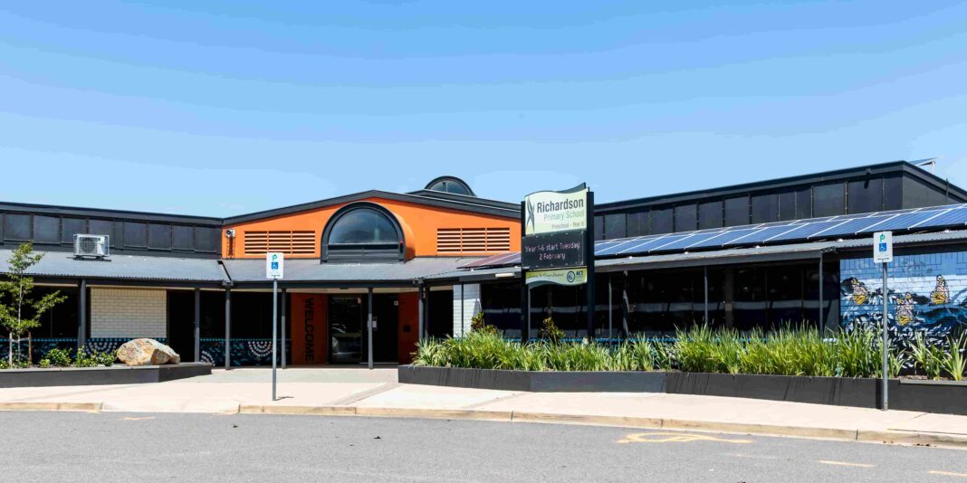 front entrance of single storey school in Richardson, ACT