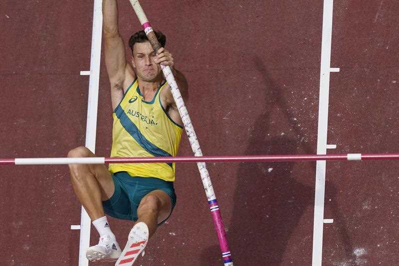 male Australian pole vaulter in action at the Tokyo Olympics 2021