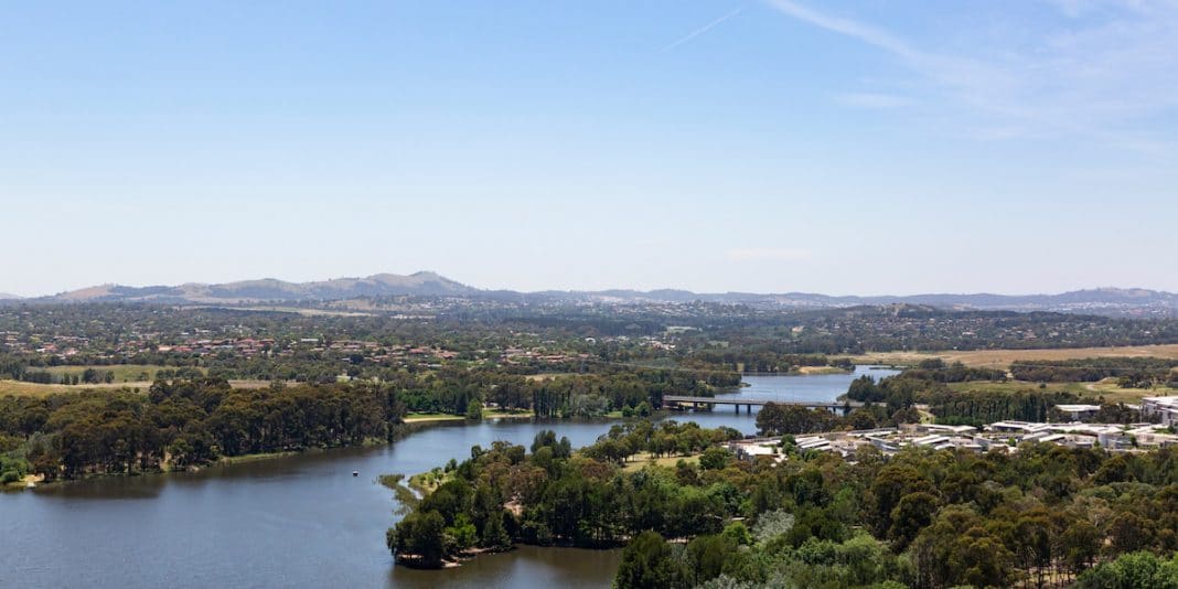Views looking over lake and suburbs in Canberra