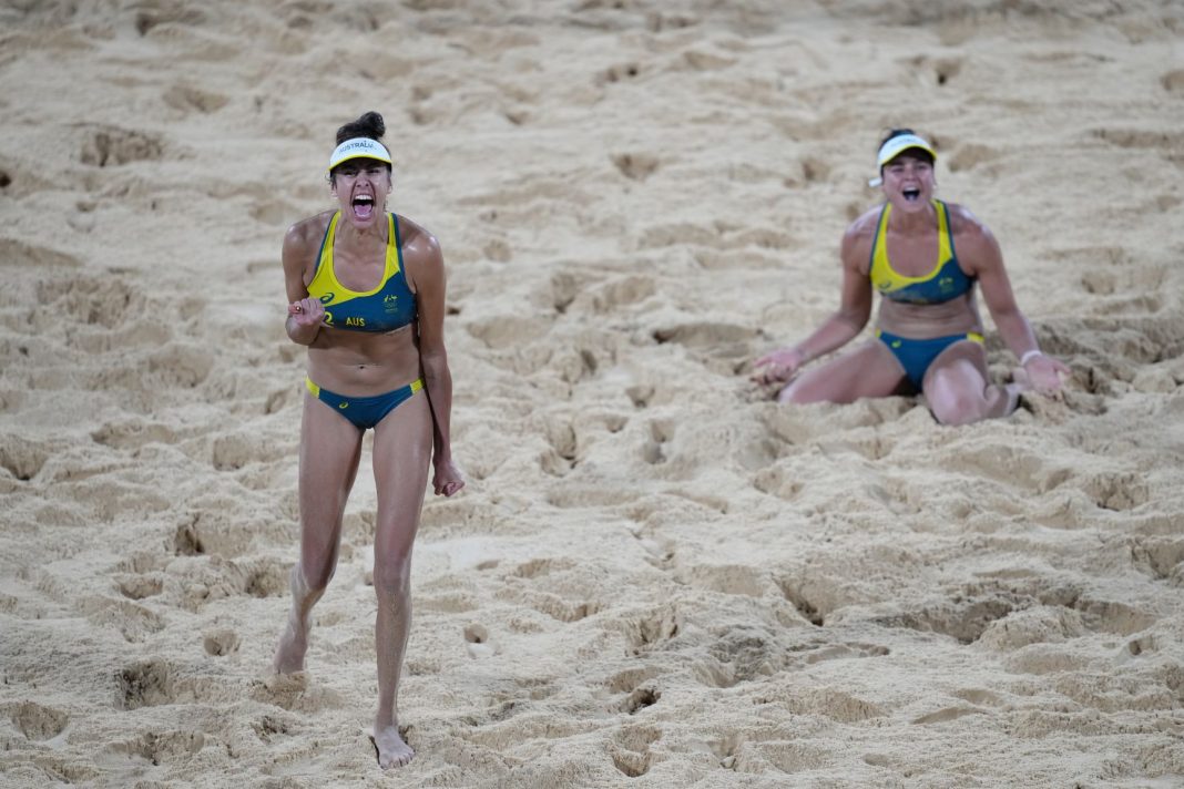 Aussies beach volleyball