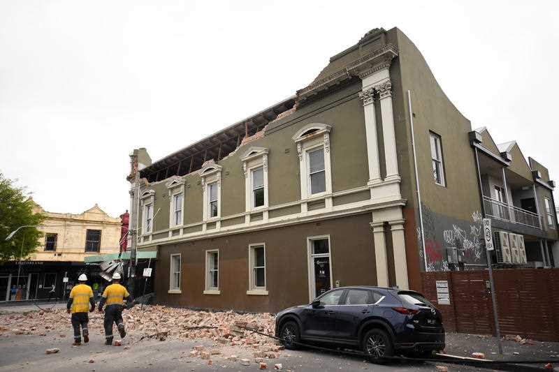 Earthquake Canberra melbourne victoria damaged building
