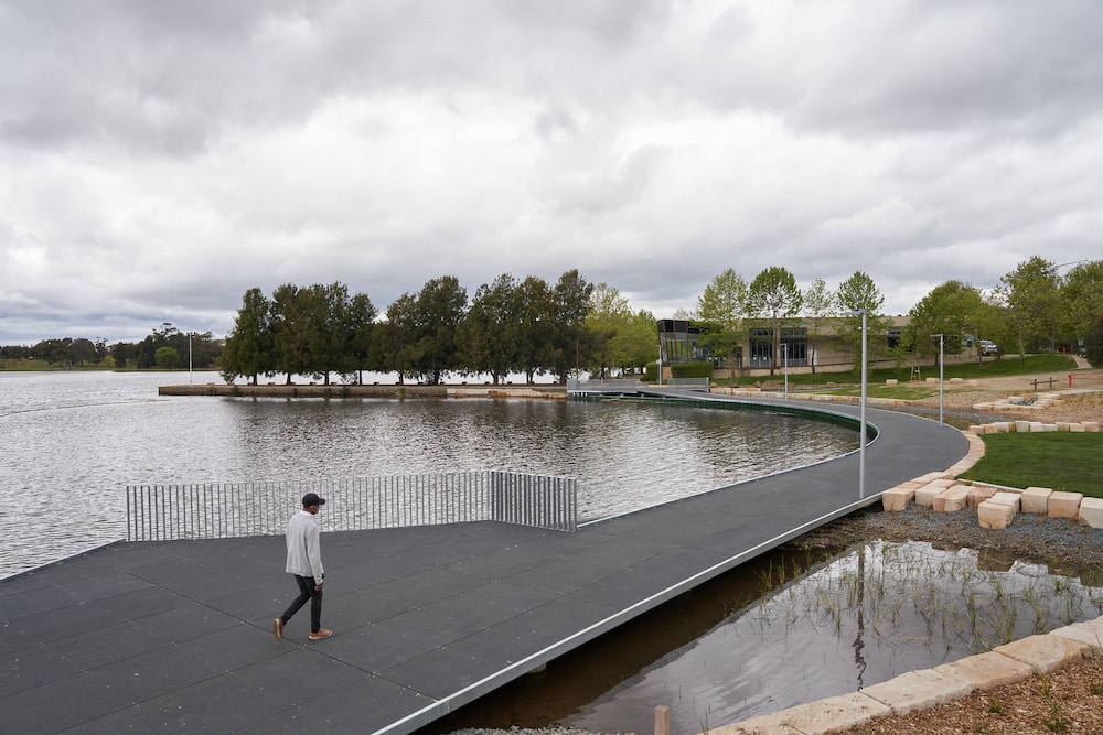 The recently completed bike path on Lake Burley Griffin. Photo: ACT Government