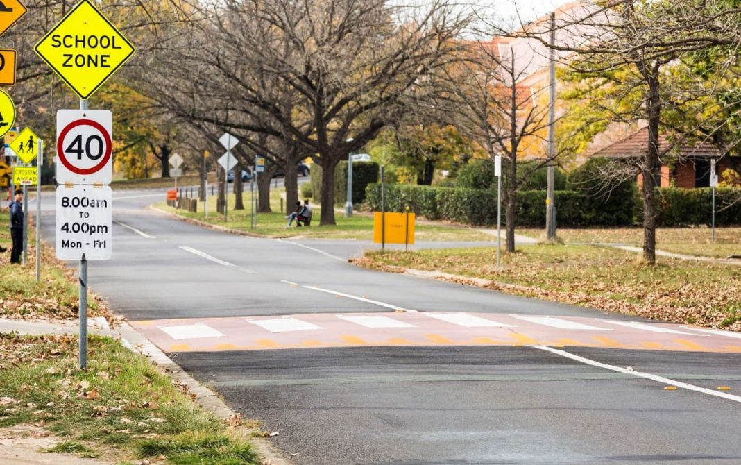 School crossing zone in Inner North Canberra
