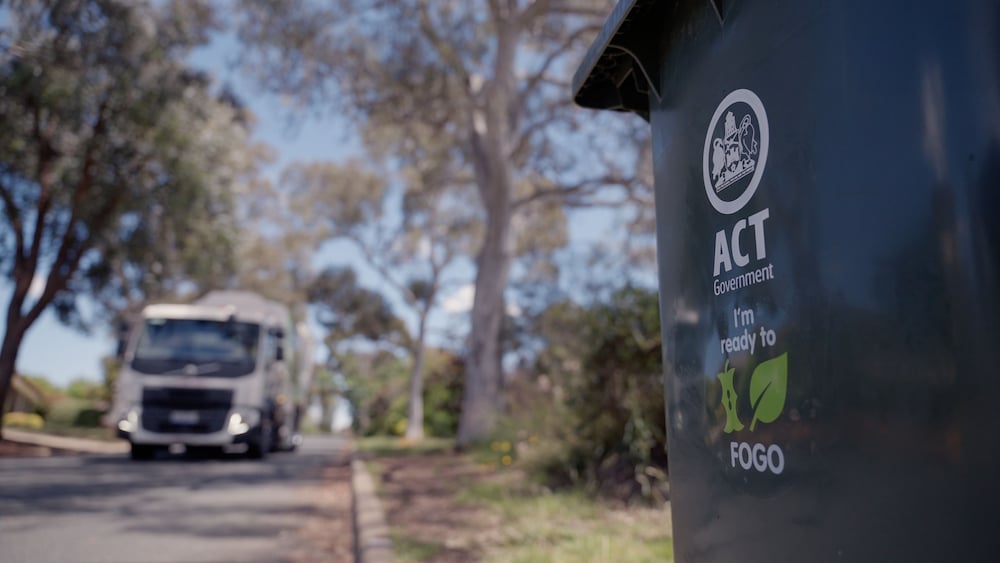 FOGO truck collecting waste in Cook. Photo: ACT Government.