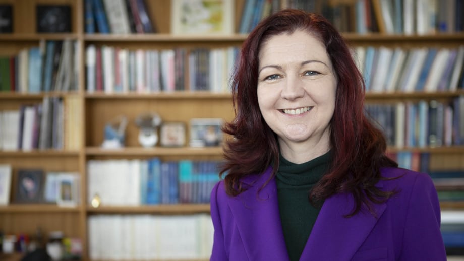 Professor Lisa Kewley, from the ANU, will become the first woman and the first Australian director of the Center for Astrophysics (Harvard & Smithsonian), USA.