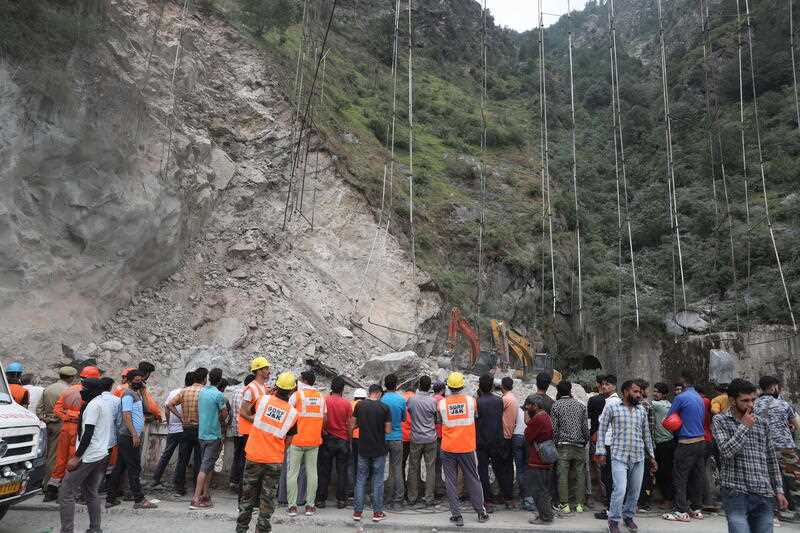 Search and rescue operations in progress in the aftermath of collapsed tunnel in Ramban district, south of Srinagar, India, 20 May 2022